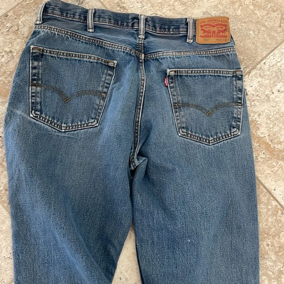 Levi’s 2 pair bundle mens size 38 x30 relaxed fit light  medium wash - Picture 7 of 17